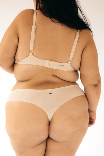 Seamless Low-Mid Rise Thong